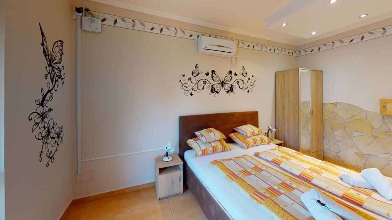 Cristian Apartman Hajduszoboszlo Bagian luar foto